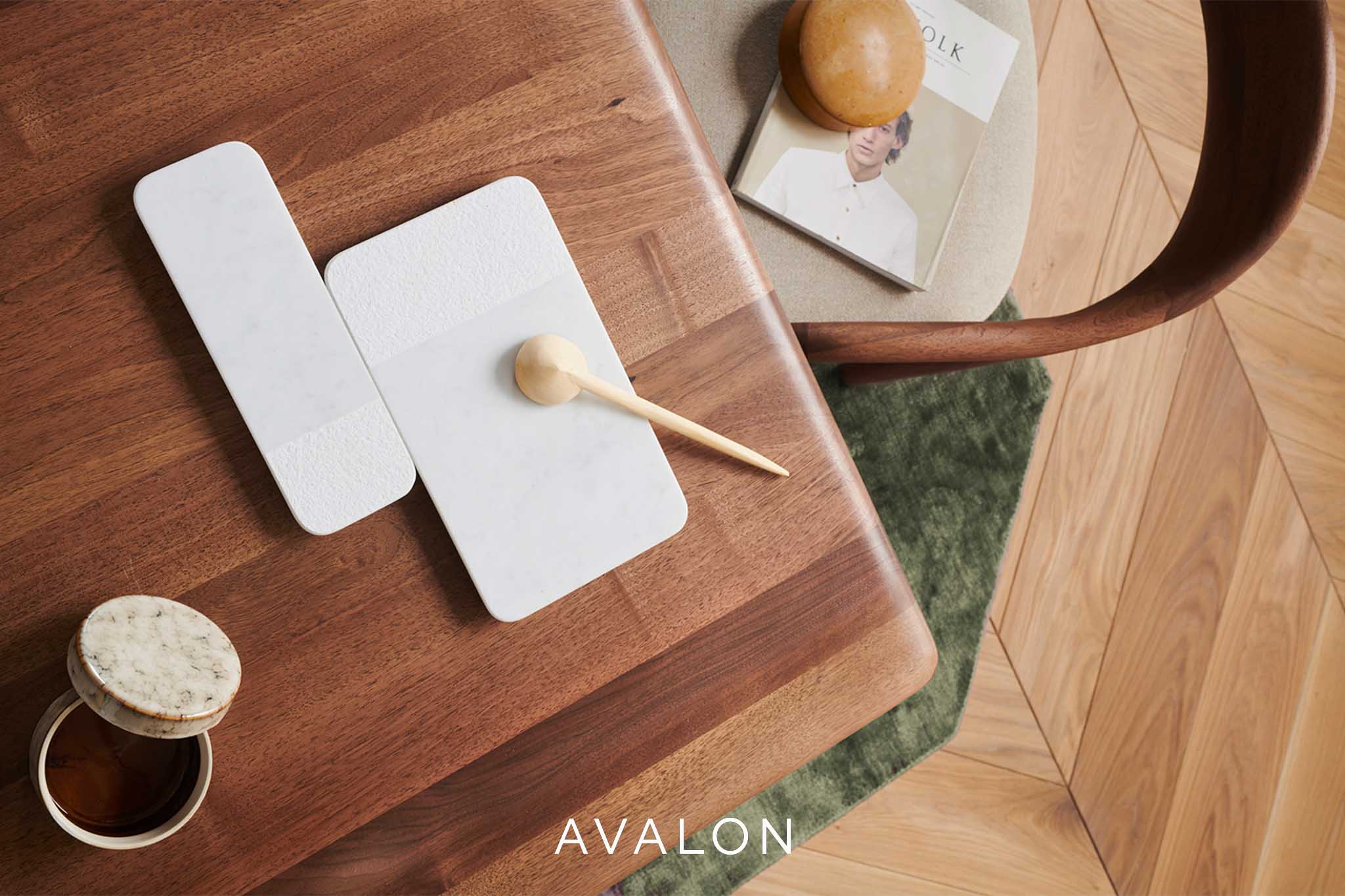 Artisan Latus dining table