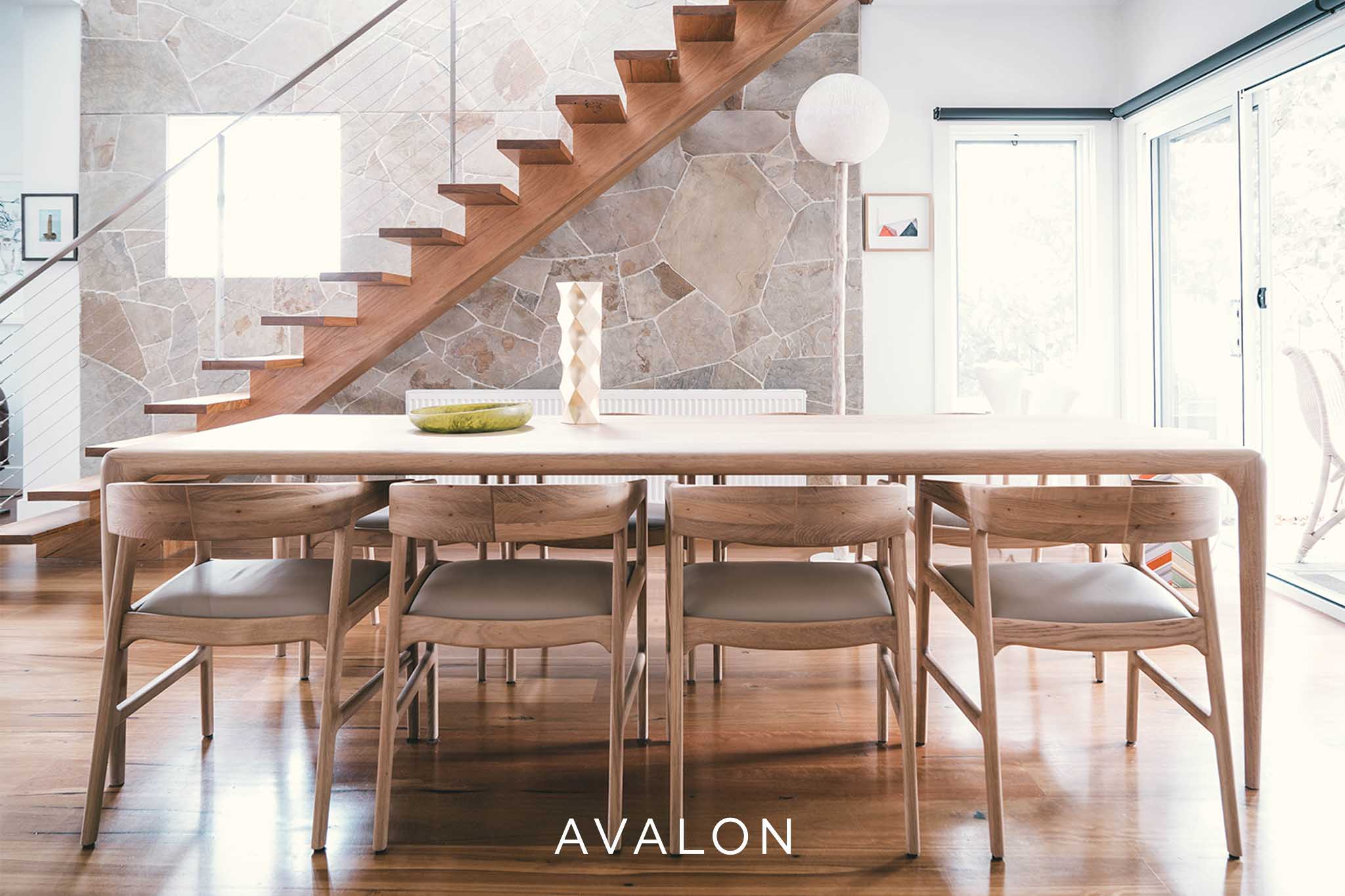 Artisan Latus dining table