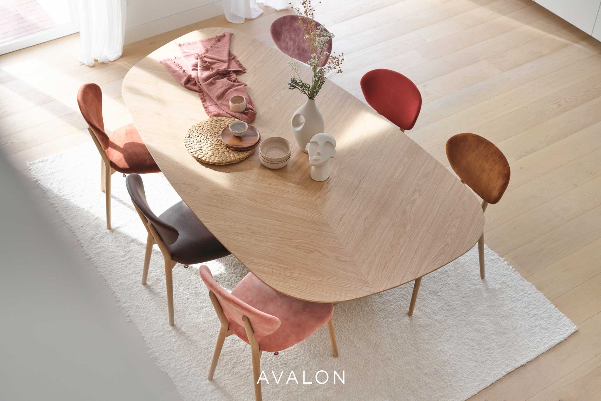 Mobitec Dolmen organic dining table